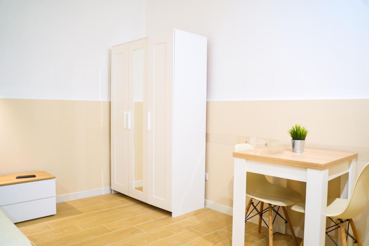 Appartement N.2 500mt Da Policlinico/10min Da Stazione